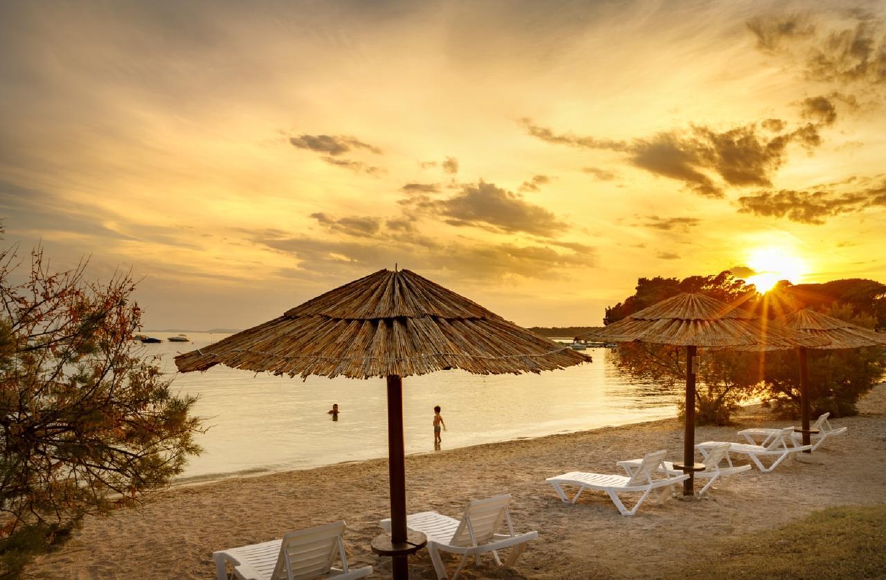 Valamar Camping Padova Banjol ภายนอก รูปภาพ