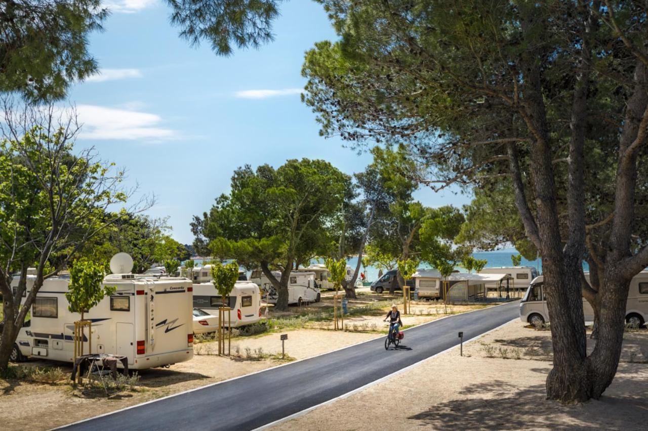 Valamar Camping Padova Banjol ภายนอก รูปภาพ